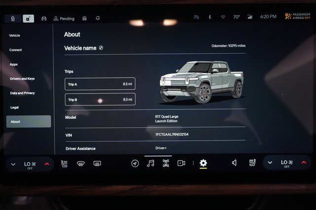 2024 Rivian R1T — photo 5 of 22