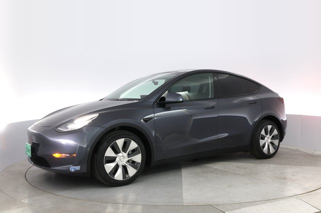 2021 Tesla Model Y — photo 14 of 25