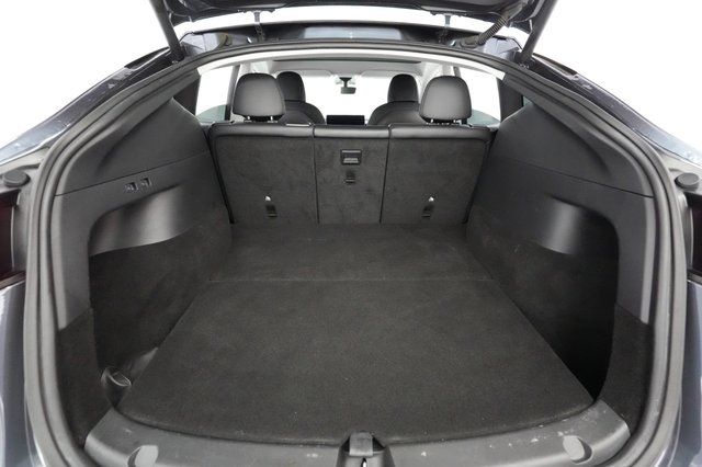 2021 Tesla Model Y — photo 6 of 25