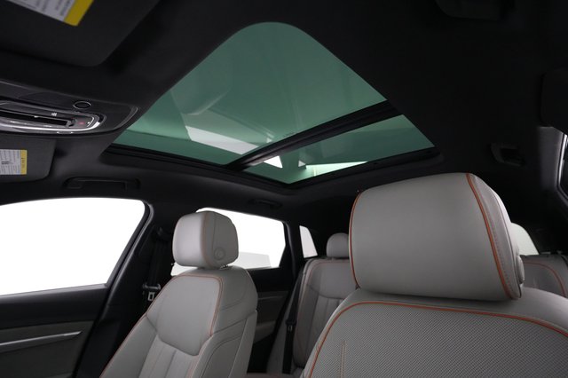 2023 Audi e-tron — photo 20 of 22