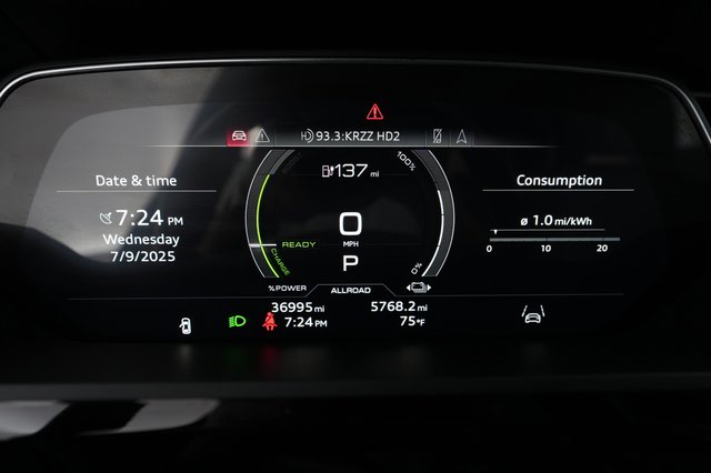 2023 Audi e-tron — photo 5 of 22