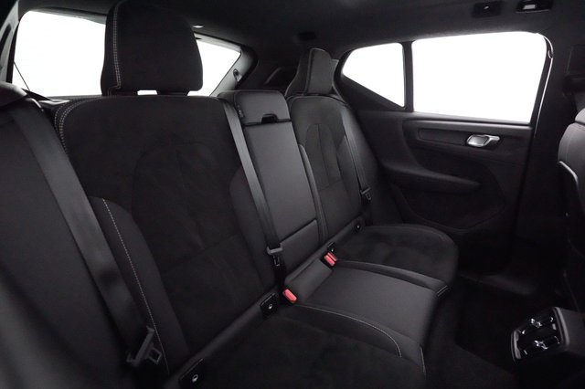 2023 Volvo XC40 Recharge — photo 4 of 27