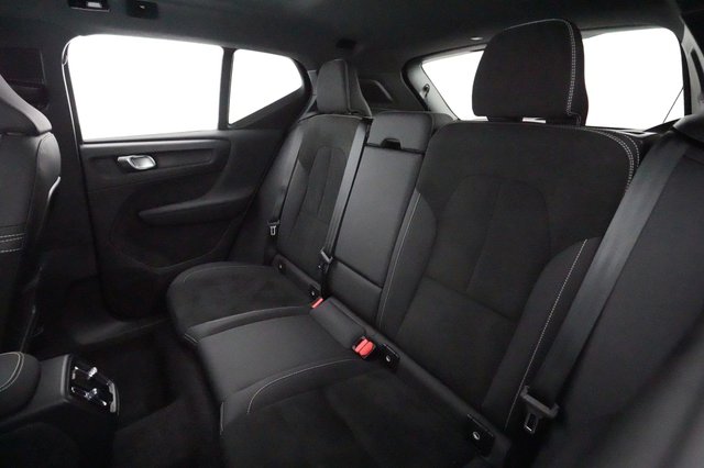 2023 Volvo XC40 Recharge — photo 19 of 27
