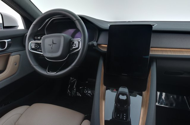 2022 Polestar 2 — photo 19 of 27
