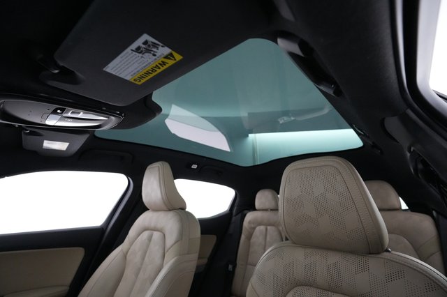 2022 Polestar 2 — photo 23 of 25