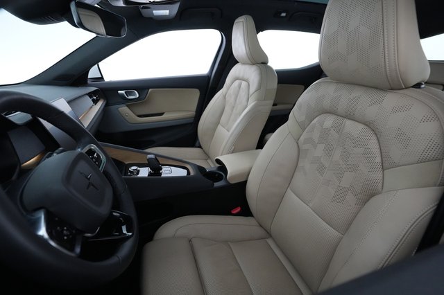 2022 Polestar 2 — photo 3 of 25