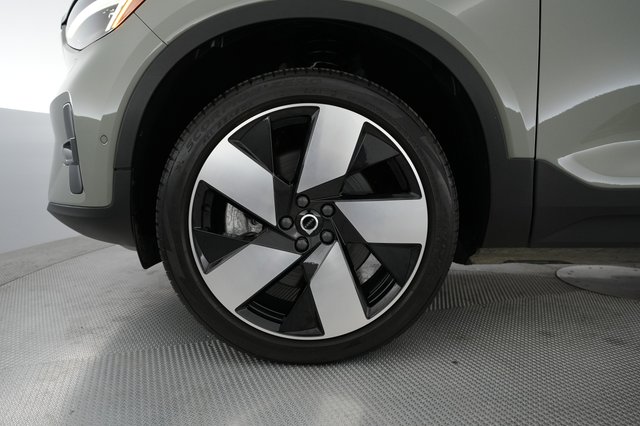 2023 Volvo C40 Recharge — photo 15 of 22