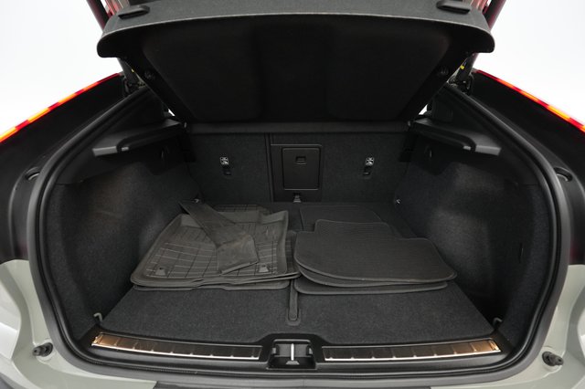2023 Volvo C40 Recharge — photo 6 of 22
