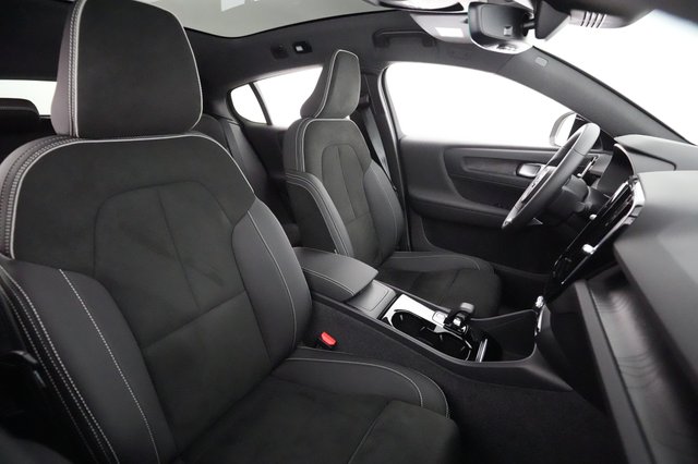 2023 Volvo C40 Recharge — photo 20 of 22