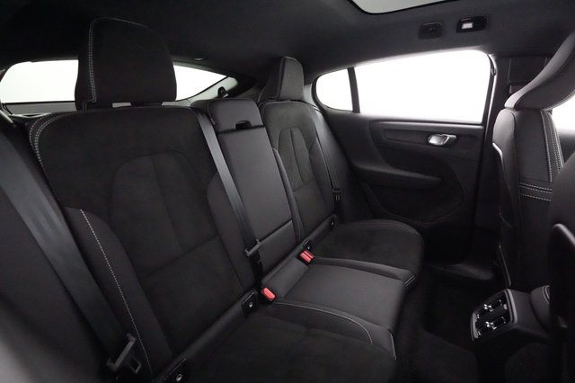 2023 Volvo C40 Recharge — photo 4 of 22