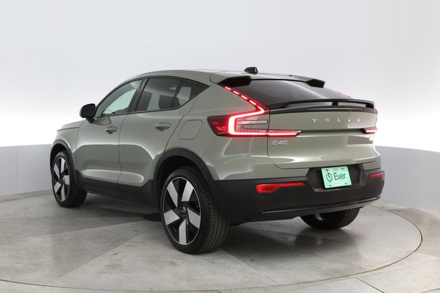 2023 Volvo C40 Recharge — photo 13 of 22