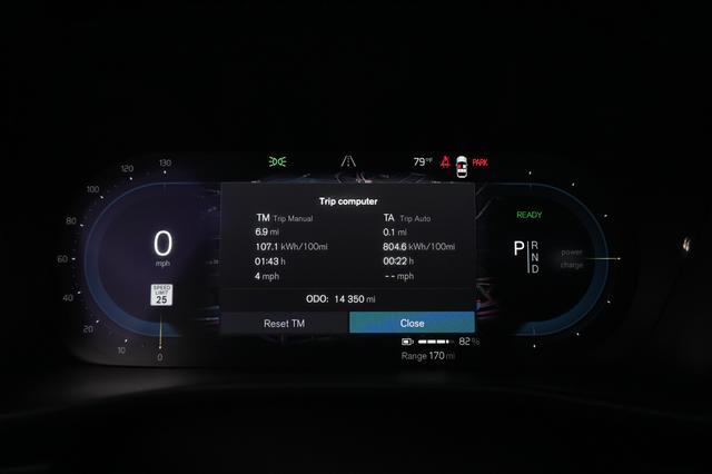 2023 Volvo C40 Recharge — photo 5 of 22