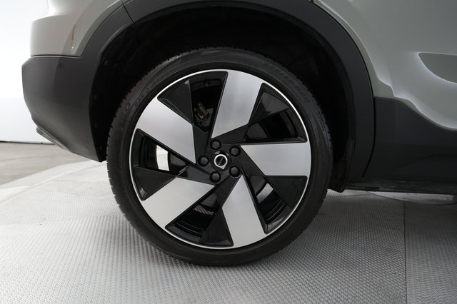 2023 Volvo C40 Recharge — photo 17 of 22
