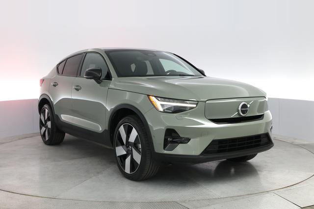 2023 Volvo C40 Recharge — photo 10 of 22
