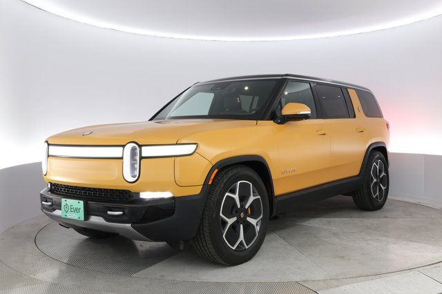 2023 Rivian R1S — VIN 7PDSGABAXPN012193