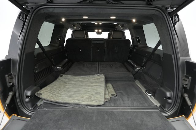 2023 Rivian R1S — photo 6 of 26