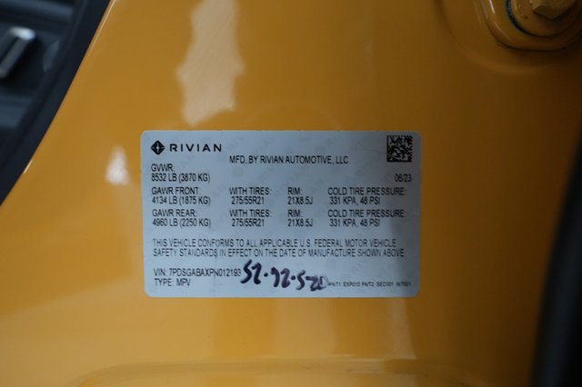 2023 Rivian R1S — photo 26 of 26