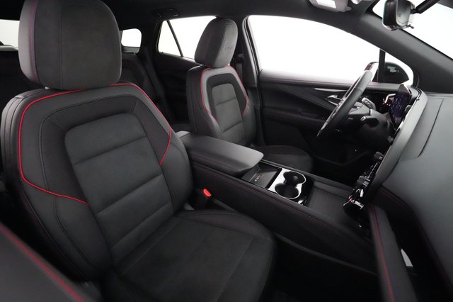 2024 Chevrolet Blazer EV — photo 18 of 20