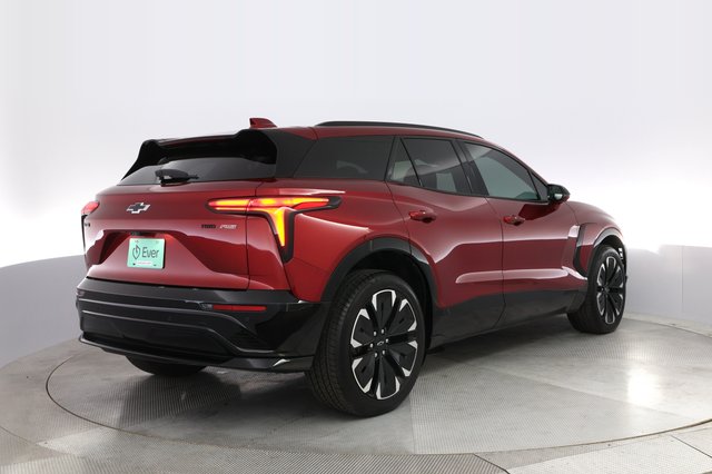 2024 Chevrolet Blazer EV — photo 2 of 26