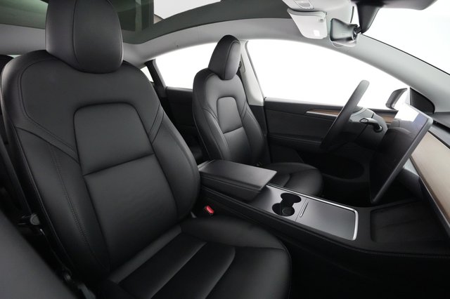 2023 Tesla Model Y — photo 18 of 30