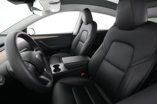 2023 Tesla Model Y — photo 3 of 30