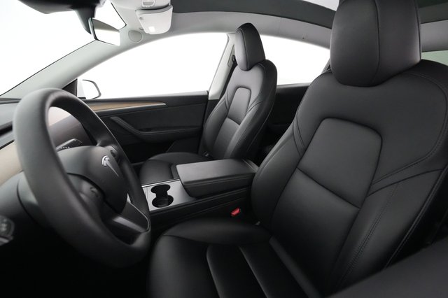 2023 Tesla Model Y — photo 3 of 30
