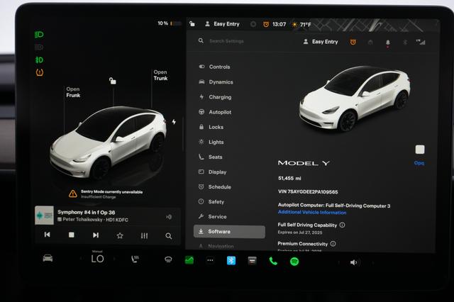 2023 Tesla Model Y — photo 5 of 30