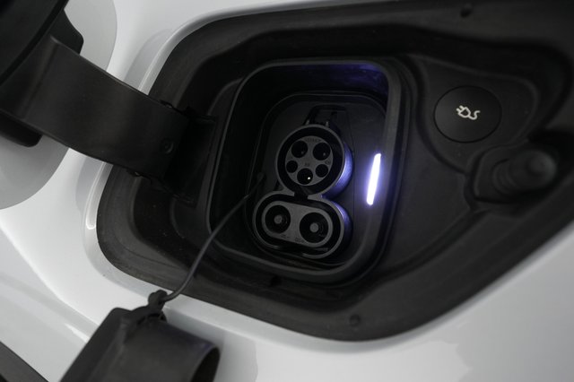 2022 Polestar 2 — photo 8 of 23