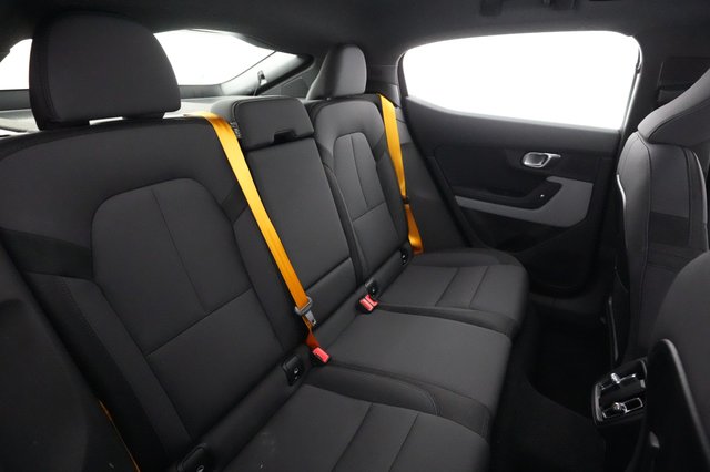 2022 Polestar 2 — photo 4 of 23