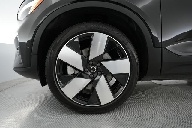 2023 Volvo C40 Recharge — photo 7 of 28