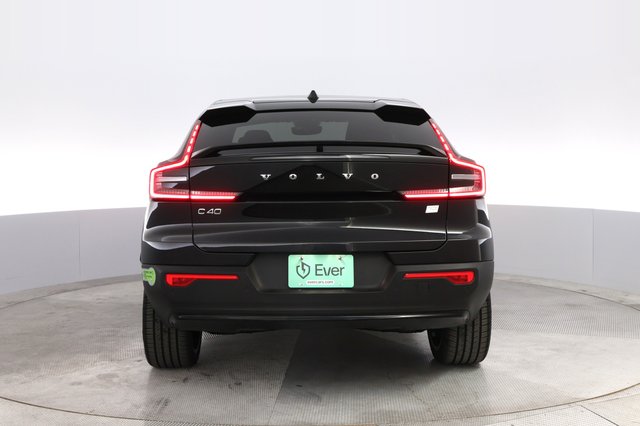 2023 Volvo C40 Recharge — photo 12 of 28