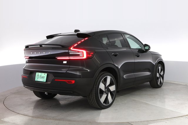 2023 Volvo C40 Recharge — photo 2 of 28