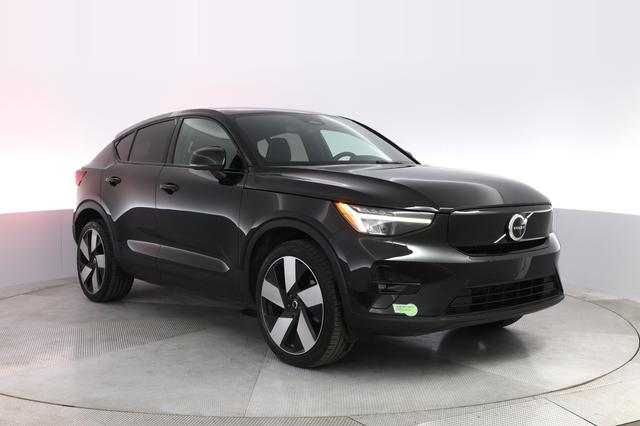 2023 Volvo C40 Recharge — photo 10 of 28