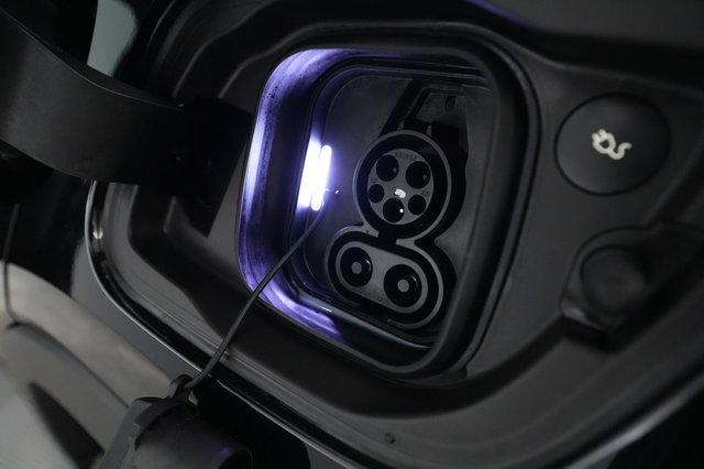 2023 Volvo C40 Recharge — photo 8 of 28