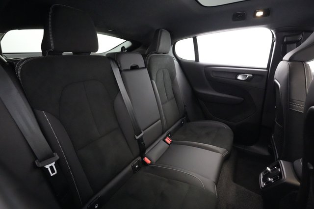 2023 Volvo C40 Recharge — photo 4 of 28