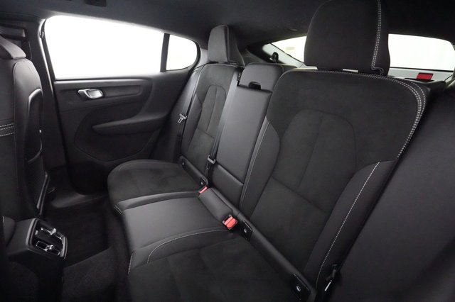 2023 Volvo C40 Recharge — photo 19 of 28