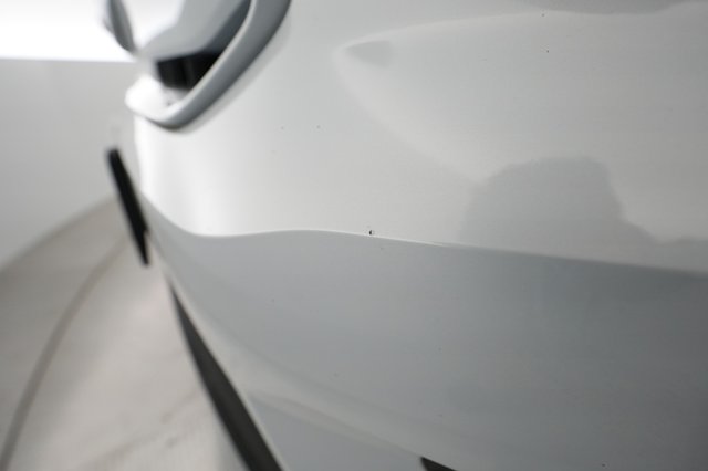 2022 Volvo XC40 Recharge — photo 24 of 28