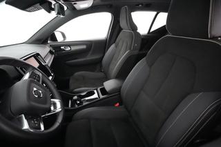 2022 Volvo XC40 Recharge — photo 3 of 28