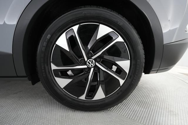 2021 Volkswagen ID.4 — photo 7 of 23