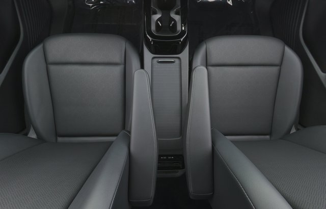 2021 Volkswagen ID.4 — photo 21 of 23