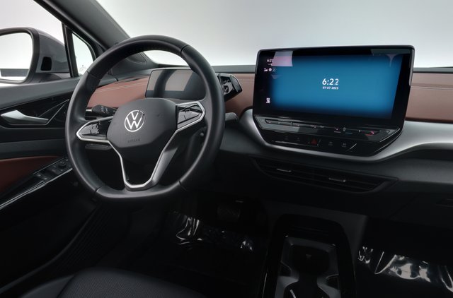 2021 Volkswagen ID.4 — photo 20 of 23