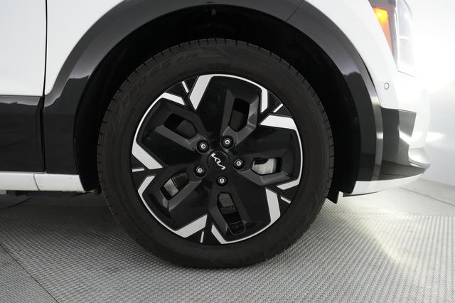 2023 Kia Niro EV — photo 7 of 21