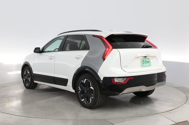 2023 Kia Niro EV — photo 13 of 21
