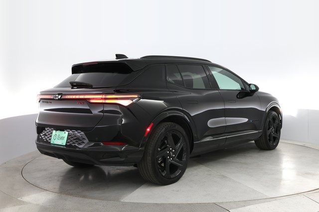 2024 Chevrolet Equinox EV — photo 2 of 22