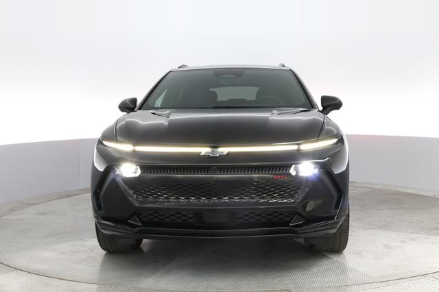 2024 Chevrolet Equinox EV — photo 9 of 22