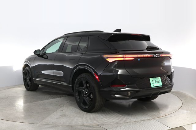 2024 Chevrolet Equinox EV — photo 13 of 22