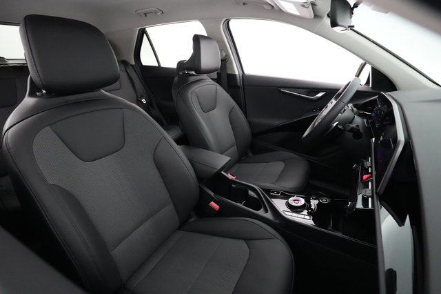 2024 Kia Niro EV — photo 18 of 21