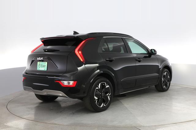 2024 Kia Niro EV — photo 2 of 21