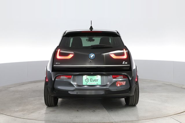 2018 BMW i3 — photo 12 of 21