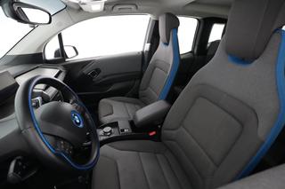 2018 BMW i3 — photo 3 of 21